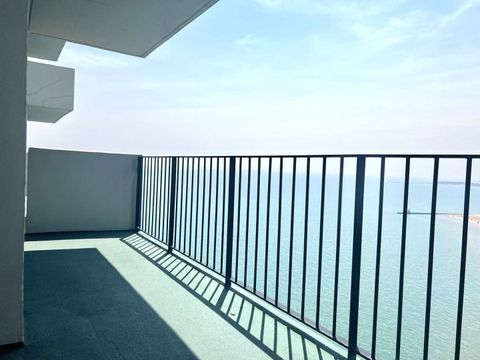 Tiny photo for 6033 N SHERIDAN Road #27C, Chicago, IL 60660 (MLS # 12418585)