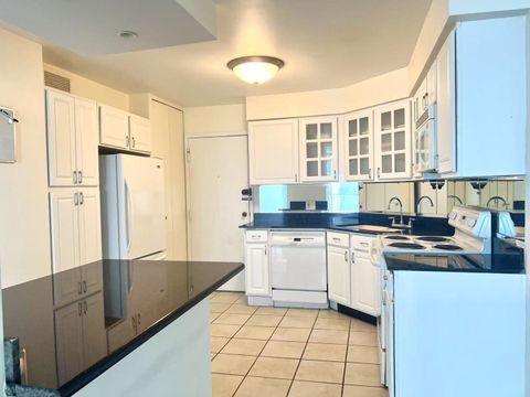 Tiny photo for 6033 N SHERIDAN Road #27C, Chicago, IL 60660 (MLS # 12418585)