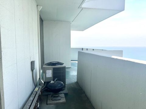 Tiny photo for 6033 N SHERIDAN Road #27C, Chicago, IL 60660 (MLS # 12418585)