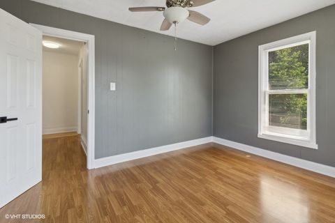 Tiny photo for 1108 Oakland Avenue, Joliet, IL 60435 (MLS # 12437578)