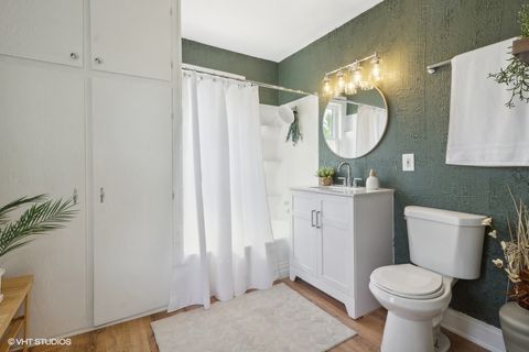 Tiny photo for 1108 Oakland Avenue, Joliet, IL 60435 (MLS # 12437578)