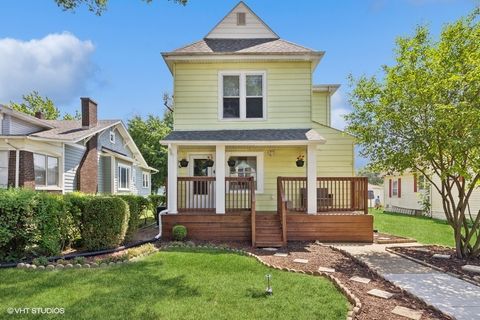 Photo of 1108 Oakland Avenue, Joliet, IL 60435 (MLS # 12437578)