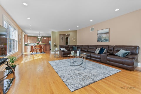 Tiny photo for 312 Camargo Court, Vernon Hills, IL 60061 (MLS # 12694686)