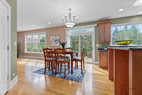 Tiny photo for 312 Camargo Court, Vernon Hills, IL 60061 (MLS # 12694686)