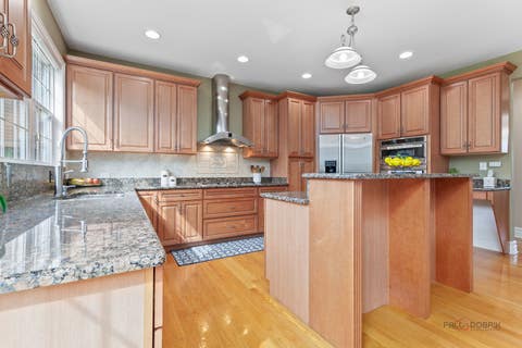 Tiny photo for 312 Camargo Court, Vernon Hills, IL 60061 (MLS # 12694686)
