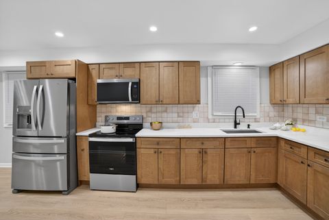 Tiny photo for 525 N Springfield Avenue, Chicago, IL 60624 (MLS # 12571042)