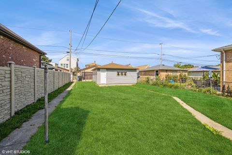 Tiny photo for 5348 S Merrimac Avenue, Chicago, IL 60638 (MLS # 12604015)