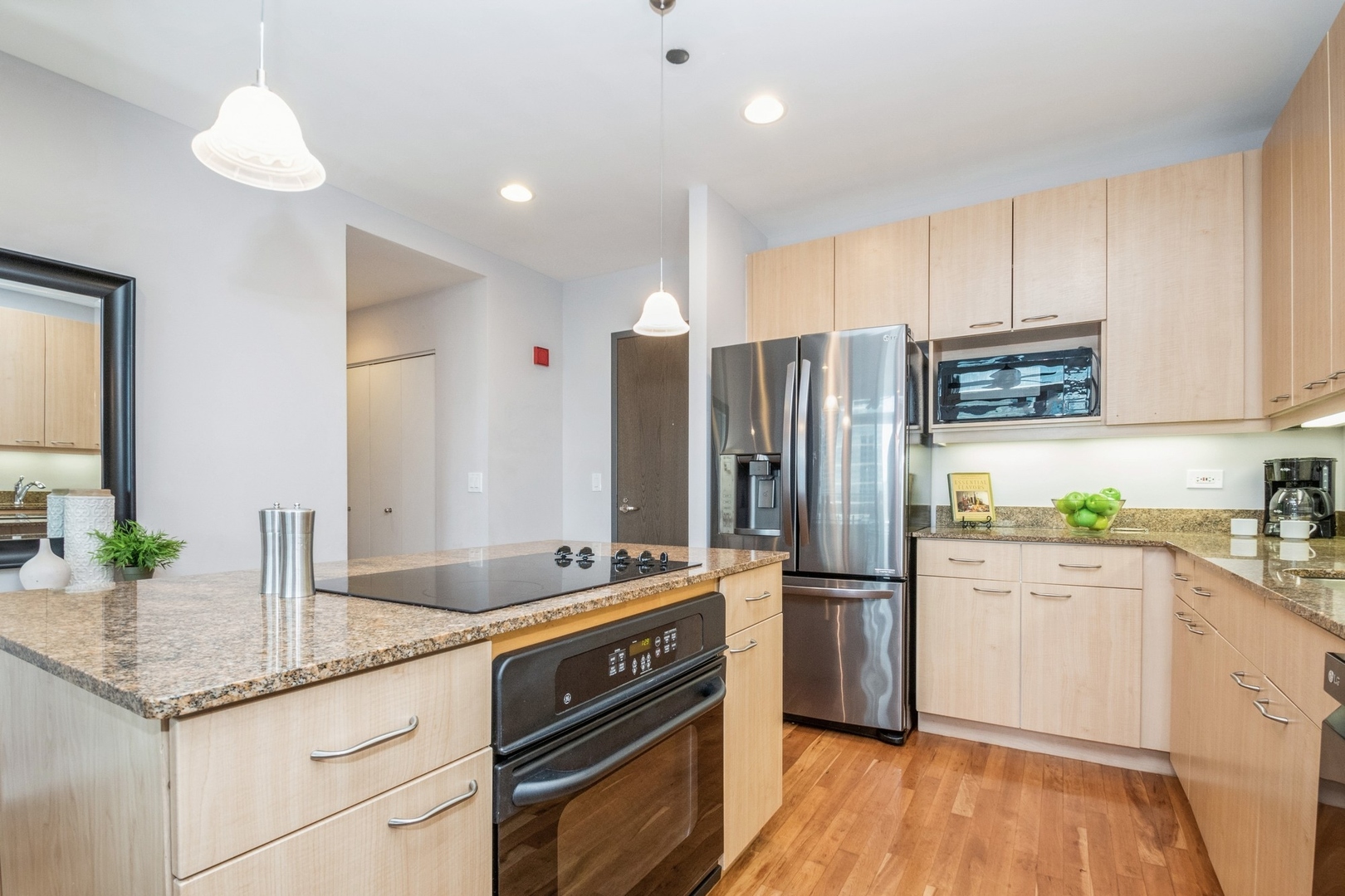 737 W Washington Boulevard 1804