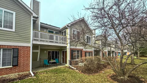 Tiny photo for 225 Columbia Court #6, Schaumburg, IL 60193 (MLS # 12717935)