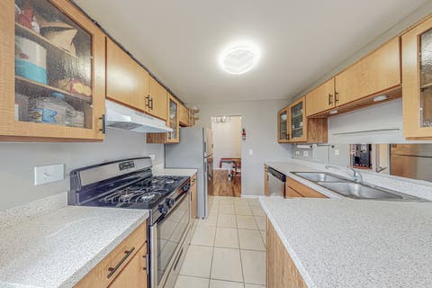 Tiny photo for 225 Columbia Court #6, Schaumburg, IL 60193 (MLS # 12717935)