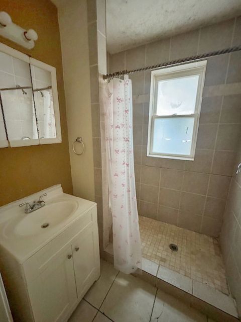 Tiny photo for 913 N Kedvale Avenue, Chicago, IL 60651 (MLS # 12566361)