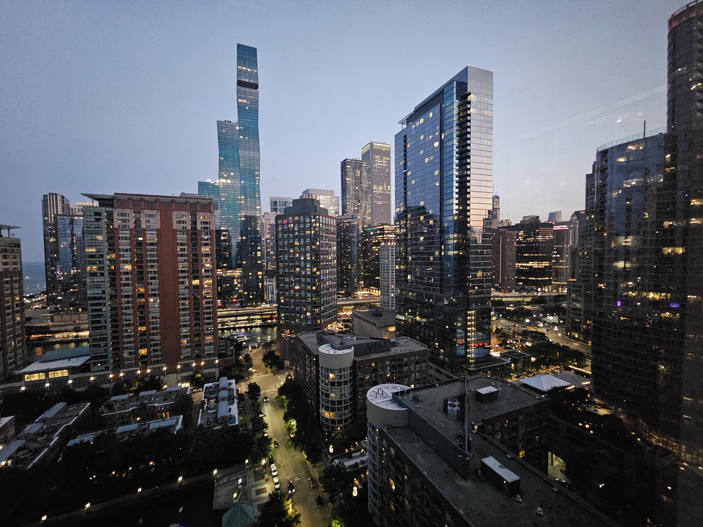 Chicago, Illinois 60611, United States, 2 Bedrooms Bedrooms, ,2 BathroomsBathrooms,Residential,Active,226840