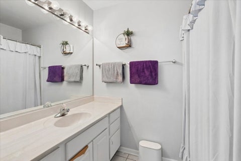 Tiny photo for 17193 W Cunningham Court, Libertyville, IL 60048 (MLS # 12751030)