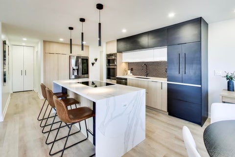 Tiny photo for 1560 N Sandburg Terrace #315J, Chicago, IL 60610 (MLS # 12688082)