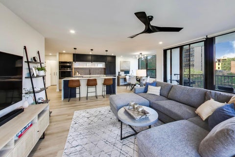 Tiny photo for 1560 N Sandburg Terrace #315J, Chicago, IL 60610 (MLS # 12688082)