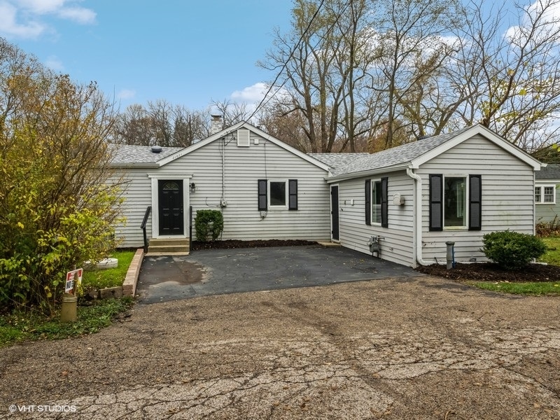 21621 W Cedar Avenue