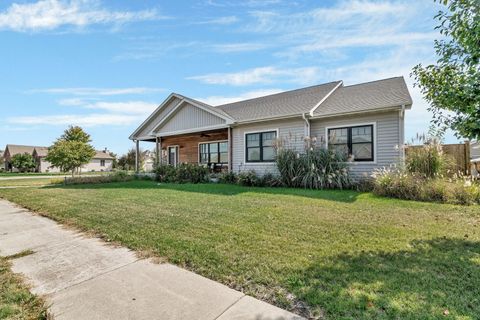 Tiny photo for 801 W Daisy Place, Coal City, IL 60416 (MLS # 12483225)