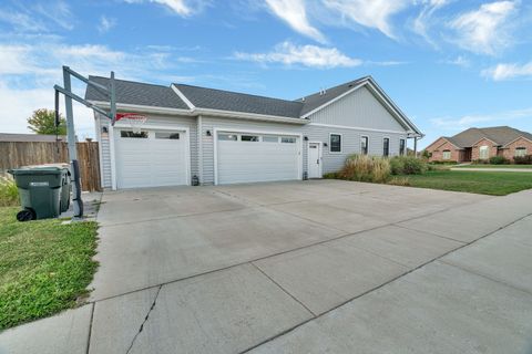 Tiny photo for 801 W Daisy Place, Coal City, IL 60416 (MLS # 12483225)
