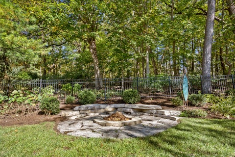 Tiny photo for 602 Fox Glen Drive, St. Charles, IL 60174 (MLS # 12786555)