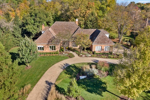 Photo of 602 Fox Glen Drive, St. Charles, IL 60174 (MLS # 12786555)