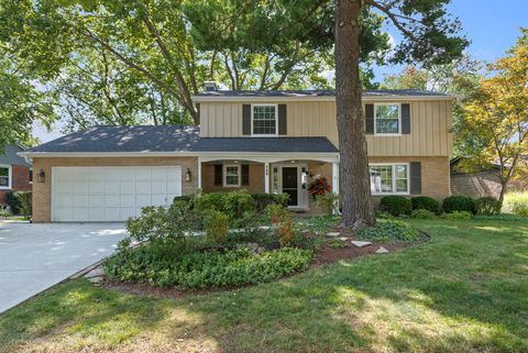 Photo of 753 E Monterey Road, Palatine, IL 60074 (MLS # 12637297)