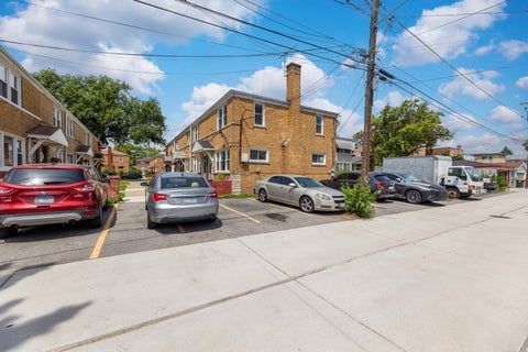 Tiny photo for 1027 Bellwood Avenue #f, Bellwood, IL 60104 (MLS # 12694548)