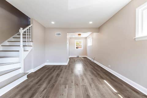Tiny photo for 1027 Bellwood Avenue #f, Bellwood, IL 60104 (MLS # 12694548)