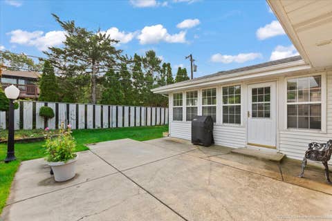 Tiny photo for 9213 S 83rd Court, Hickory Hills, IL 60457 (MLS # 12724332)