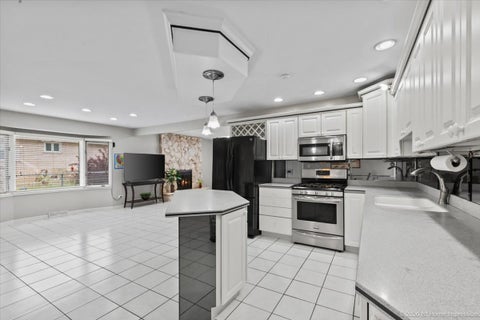Tiny photo for 9213 S 83rd Court, Hickory Hills, IL 60457 (MLS # 12724332)