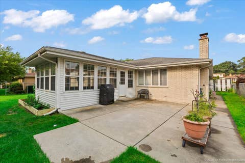 Tiny photo for 9213 S 83rd Court, Hickory Hills, IL 60457 (MLS # 12724332)