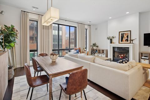 Tiny photo for 1550 N Bell Avenue #2B, Chicago, IL 60647 (MLS # 12564104)