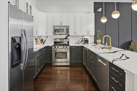 Tiny photo for 1550 N Bell Avenue #2B, Chicago, IL 60647 (MLS # 12564104)