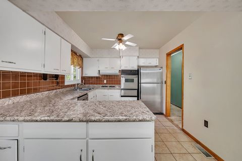 Tiny photo for 25641 S Oakview Court, Channahon, IL 60410 (MLS # 12401572)
