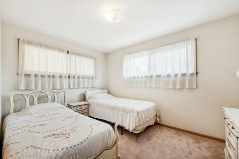 Tiny photo for 4143 W Devon Avenue, Chicago, IL 60646 (MLS # 12478786)