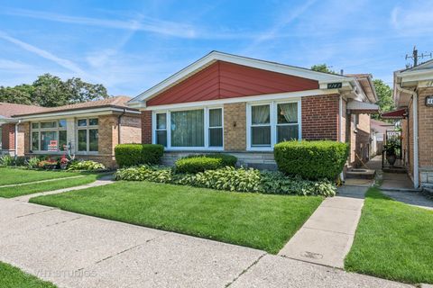 Photo of 4143 W Devon Avenue, Chicago, IL 60646 (MLS # 12478786) Photo of 4143 W Devon Avenue, Chicago, IL 60646 (MLS # 12478786)