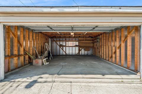 Tiny photo for 4143 W Devon Avenue, Chicago, IL 60646 (MLS # 12478786)