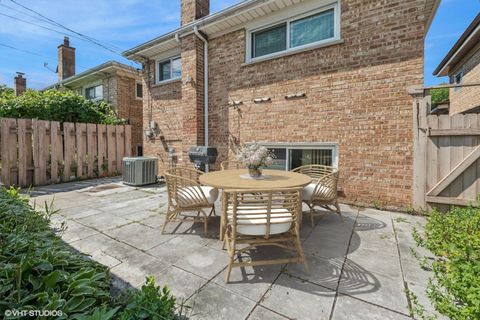 Tiny photo for 4143 W Devon Avenue, Chicago, IL 60646 (MLS # 12478786)