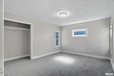 Tiny photo for 1222 PERSHING Avenue, Davenport, IA 52803 (MLS # QC4267866)