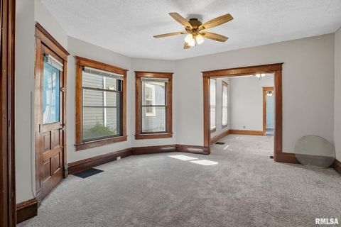 Tiny photo for 1222 PERSHING Avenue, Davenport, IA 52803 (MLS # QC4267866)