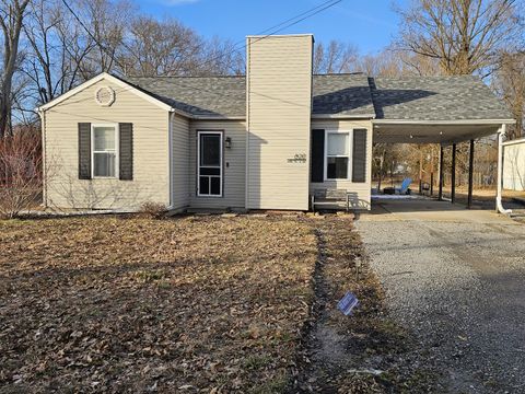 Tiny photo for 820 Airport Road, Mt Vernon, IL 62864 (MLS # 12569625)