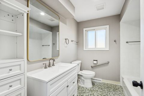 Tiny photo for 414 Skokie Court, Wilmette, IL 60091 (MLS # 12513115)