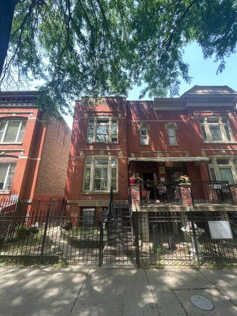 718 S Claremont Avenue Chicago IL 60612