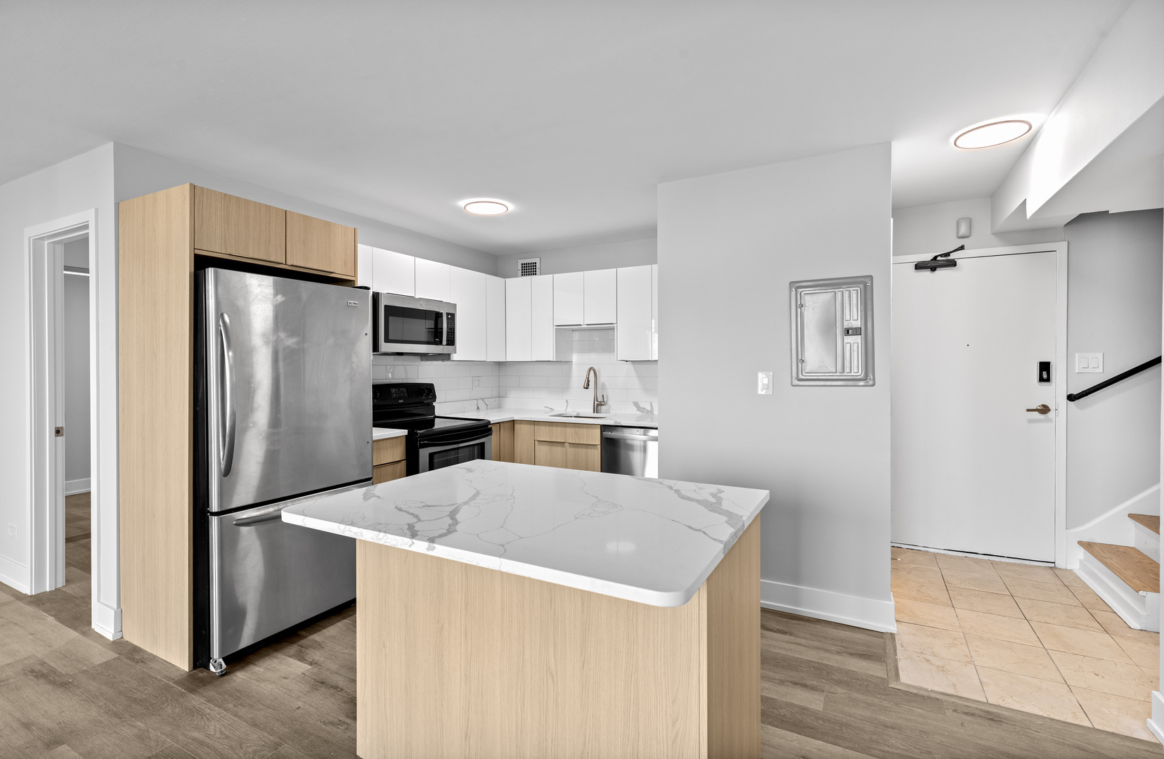 6166 N Sheridan Road 28E