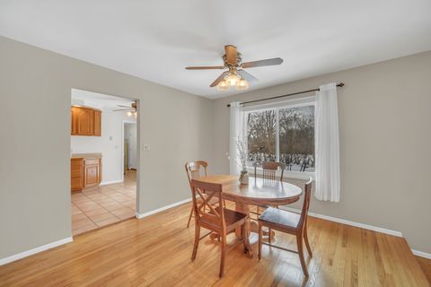 Tiny photo for 1129 N Cumberland Circle, McHenry, IL 60050 (MLS # 12596208)