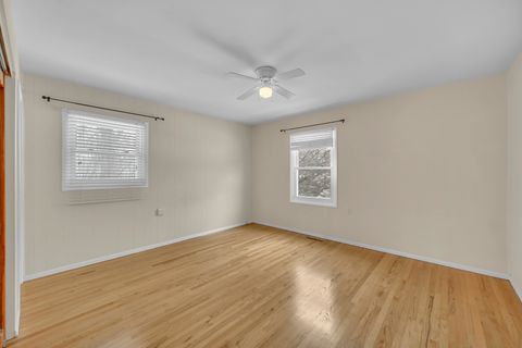 Tiny photo for 1129 N Cumberland Circle, McHenry, IL 60050 (MLS # 12596208)