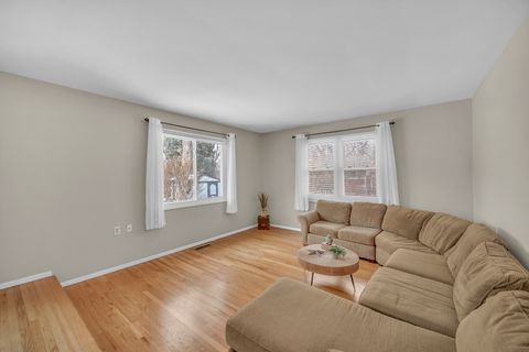 Tiny photo for 1129 N Cumberland Circle, McHenry, IL 60050 (MLS # 12596208)