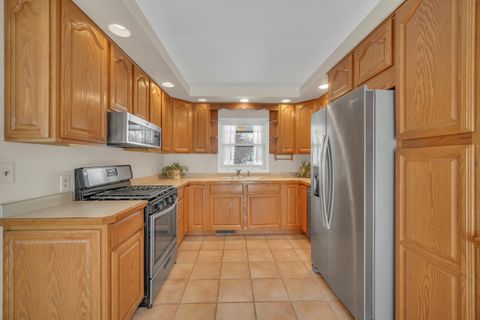 Tiny photo for 1129 N Cumberland Circle, McHenry, IL 60050 (MLS # 12596208)