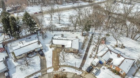 Tiny photo for 1129 N Cumberland Circle, McHenry, IL 60050 (MLS # 12596208)