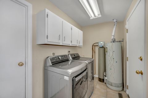 Tiny photo for 1129 N Cumberland Circle, McHenry, IL 60050 (MLS # 12596208)