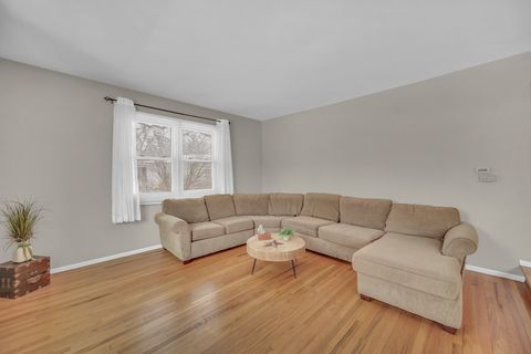 Tiny photo for 1129 N Cumberland Circle, McHenry, IL 60050 (MLS # 12596208)